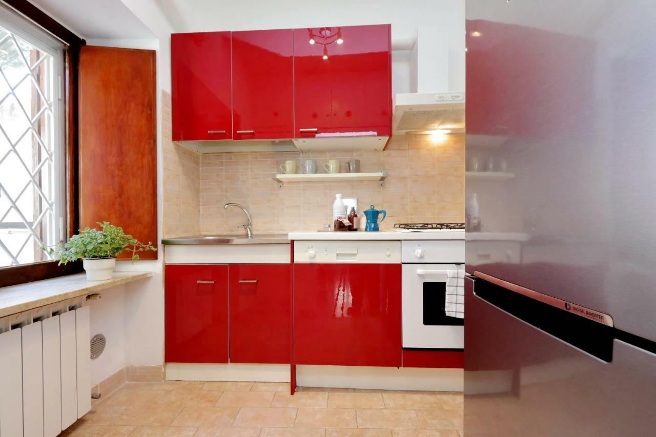 St Peter Mediatrice Apartment Рим Екстер'єр фото